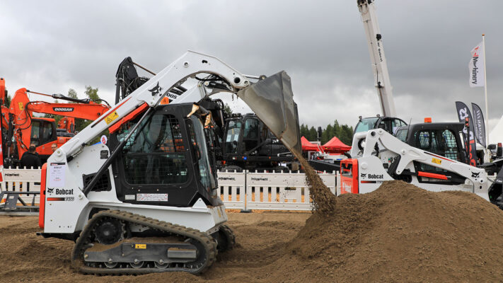 munkagép élményvezetés